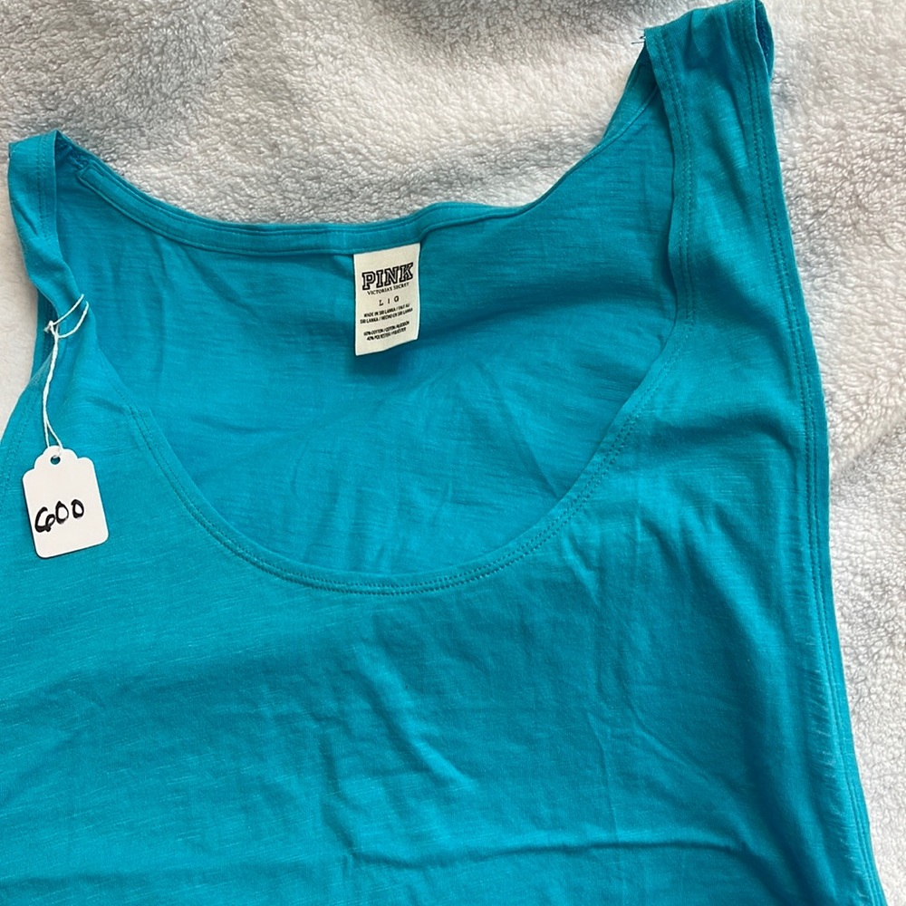 NWOT VICTORIA’S SECRET TANK SIZE L